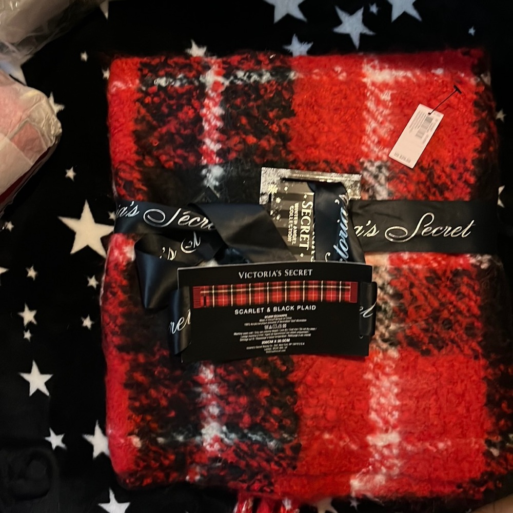 Victoria’s Secret scarf